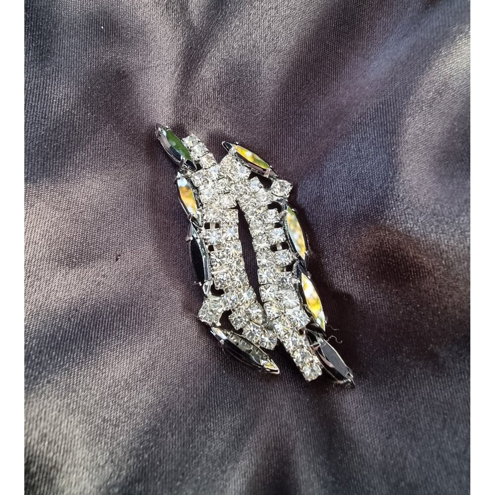 Vintage Brooch Pin Fancy Navette Black and White Rhinestones